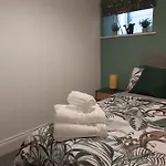 Renovated Seaside Apartment